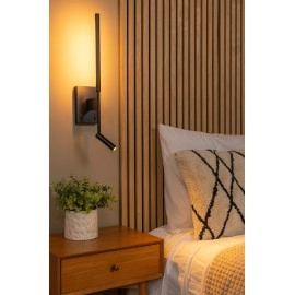 FINAN LED sienas lampa 6+3 W 2700 K ar USB-C melna (Lucide)
