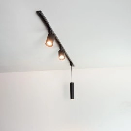 TRACK — 1-fāzes sliedes posms, 1 m, melns (Lucide)