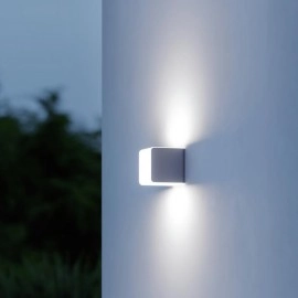 Kuba formas āra sensor-gaismeklis L 830 LED iHF Cube, STEINEL