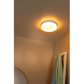 BISKIT vannas istabas griestu lampa ar mikroviļņu kustības sensoru, integrēts LED, 18 W, 1150 lm, 2700 K, balta (Lucide)