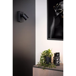NIGEL bedside wall light with USB 1x5w Black (Lucide)