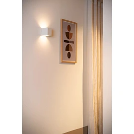 VERTIGO rechargeable indoor/outdoor wall light with PIR motion sensor, integrated dimmable LED, 6 W, 350 lm, 2700 K, white (Lucide)