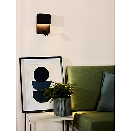 Sienas/gultas lampa BOXER LED 5W 3000K ar USB, melna (Lucide)