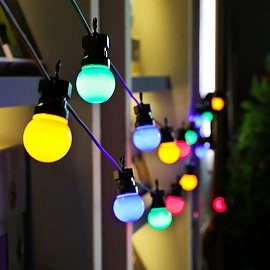 Outdoor string, 13m long with 20x color light bulbs included