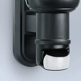 STEINEL L 560 S — Outdoor wall light with PIR sensor, E27, IP44 (black)