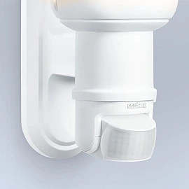 STEINEL L 560 S — Outdoor wall light with PIR sensor, E27, IP44 (white)