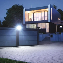 XLED Home 2 XL S LED outdoor sensor floodlight, white, 19.3W, 2124lm (Steinel)