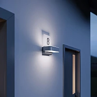 STEINEL L 820 SC LED āra sensorlampa ar mājas numuru, 9,8 W, 679 lm, 3000 K, antracīta — 065713