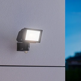 STEINEL LS 300 S LED outdoor floodlight with sensor, 29.5 W, 2704 lm, 4000 K, black — 067571