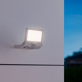 STEINEL XLED ONE S āra LED prožektors, ar sensoru, 18,6 W, 2050 lm, 3000 K, balts — 065256