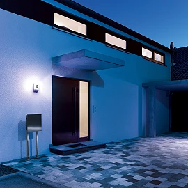 STEINEL L 1 S outdoor wall light with motion sensor, E27, black — 650612