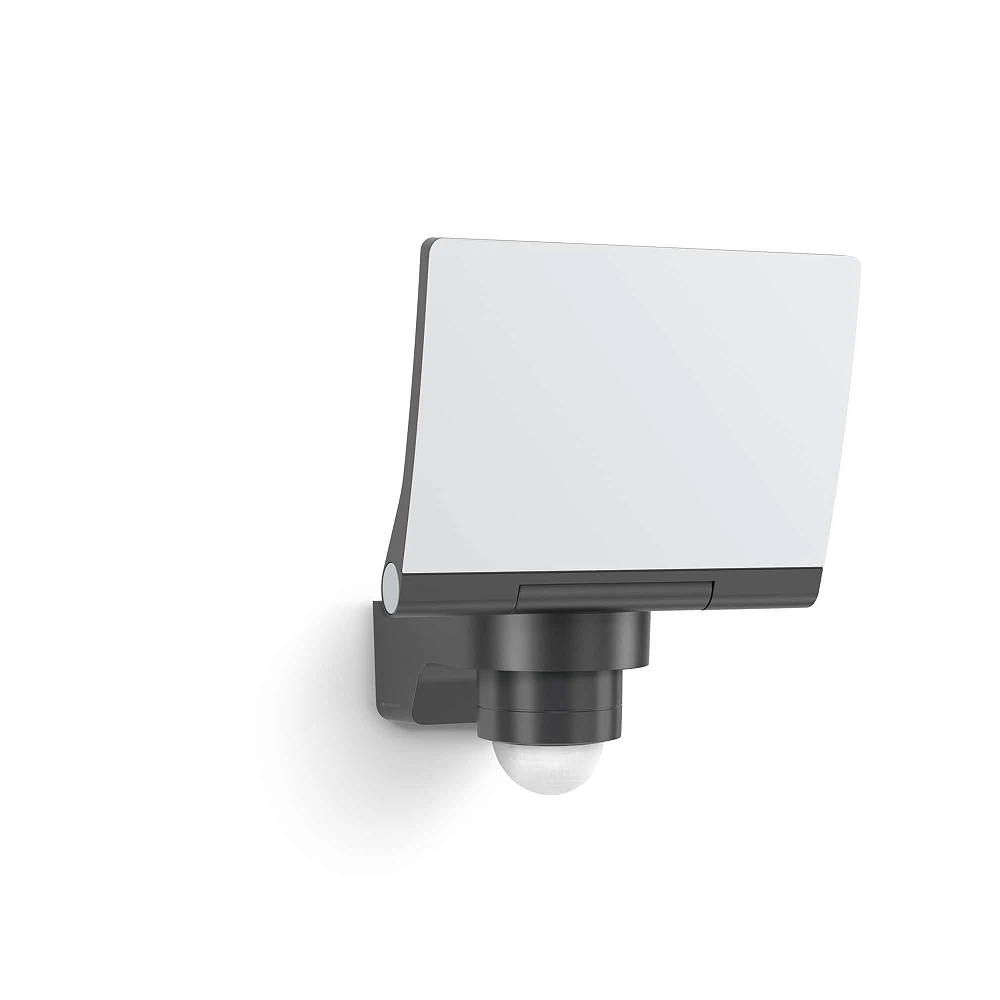 STEINEL XLED PRO 240 S outdoor LED sensor floodlight, 19.3 W, 2124 lm, 3000 K, IP44, anthracite — 068066