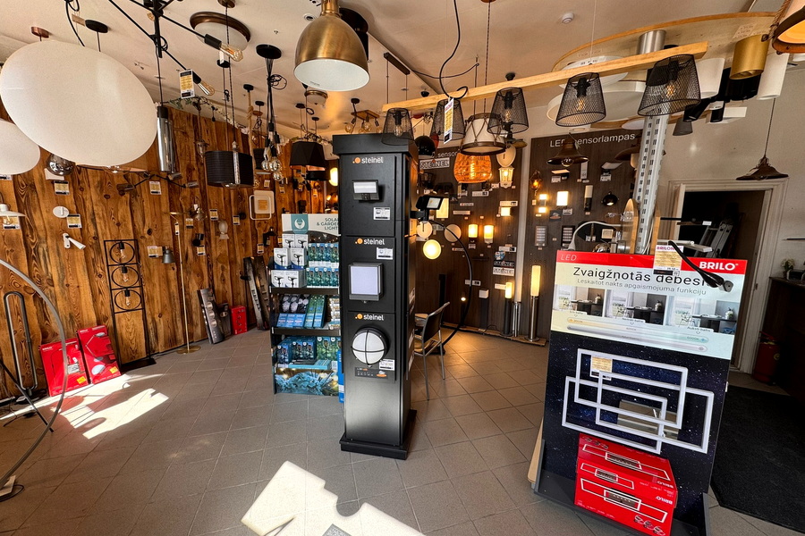 Lampu veikala interjers